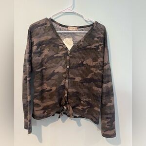 Altar’d State Women’s Camo Tie Top NEW, Size XS